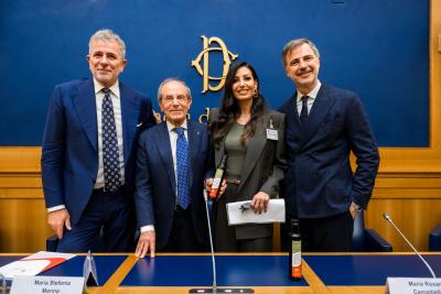 Brindisi, Schittulli, Gregoraci e Convertini