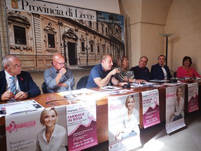 Conferenza stampa Ottobre Rosa a Palazzo Adorno - Lecce