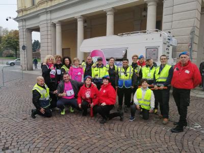 La Presidente Lilt Novara con i rappresentanti della Protezione Civile e City Angels