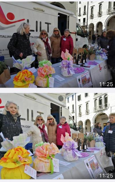 Le Volontarie in Piazza per la Pasqua