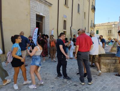 Numerosi docenti e studenti presenti