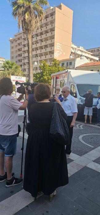 L'inaugurazione dell'ambulatorio mobile