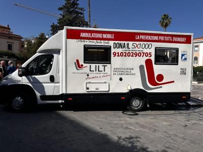 L'inaugurazione dell'ambulatorio mobile
