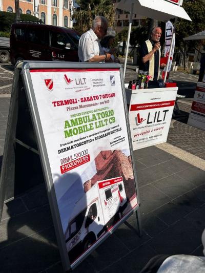 L'inaugurazione dell'ambulatorio mobile