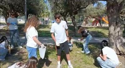 Un frame del video
