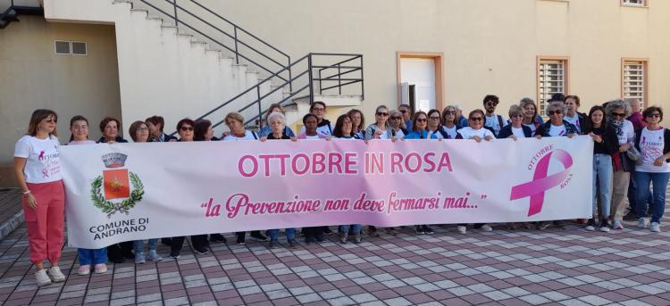 Ottobre illumina di rosa i nostri Comuni per il nastro rosa Airc –